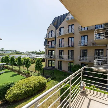 Goldsands Iii With Parking By Interhome *