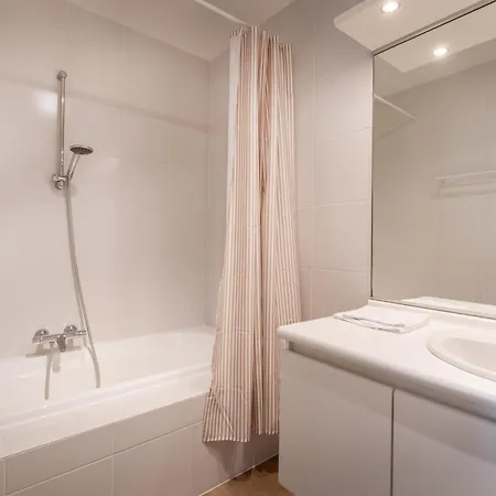 Apartment Goldsands Iii With Parking By Interhome *