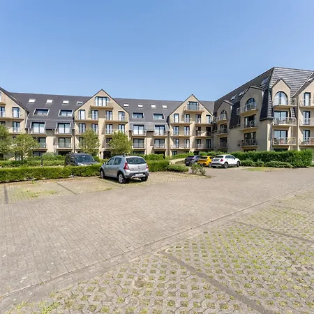 Goldsands Iii With Parking By Interhome De Haan